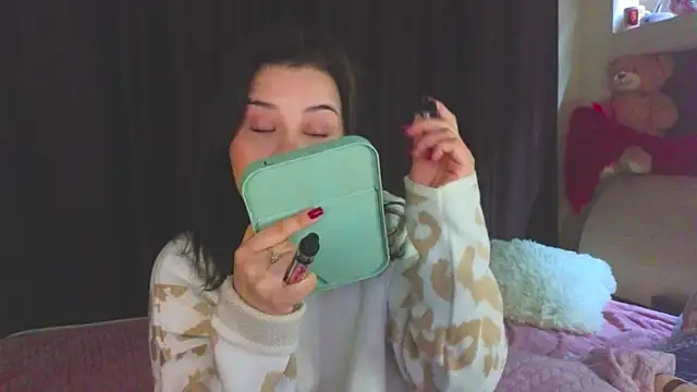 Snapshot of Malika_uAngel chatting on February 7, 1:42 am Malika uAngel online show from February 7, 1:42 am