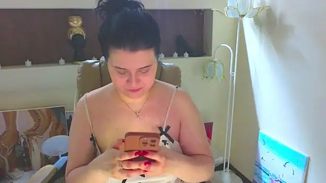 Snapshot of Malika_uAngel chatting on March 30, 8:43 pm Malika uAngel online show from March 30, 8:43 pm