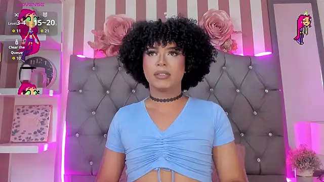 Snapshot of Star-Fire chatting on December 15, 8:57 pm Star-Fire online show from December 15, 8:57 pm