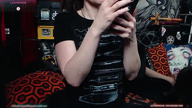 Silentmary online show from January 22, 4:13 am