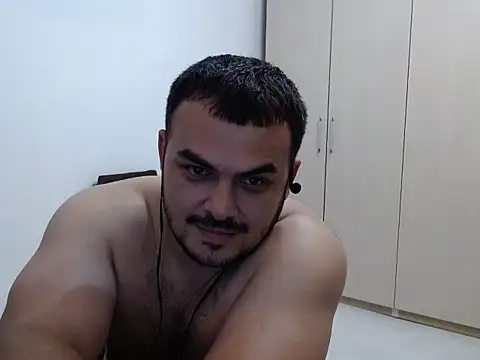 Snapshot of show_boy_97 chatting on May 16, 9:24 pm show boy 97 online show from May 16, 9:24 pm