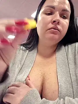 GeorgiaLerox online show from December 21, 12:56 pm