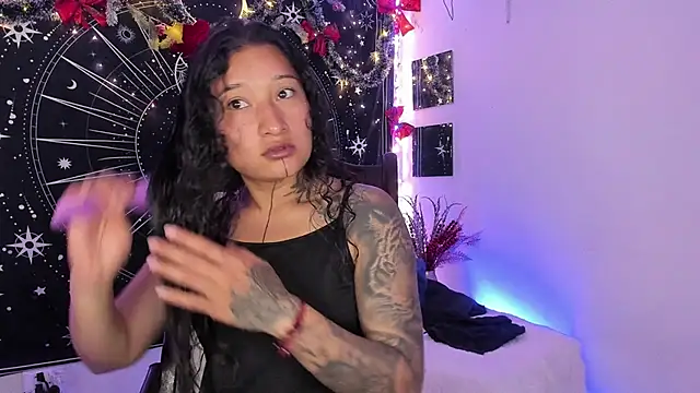 Eva Lee  online show from December 23, 8:45 am