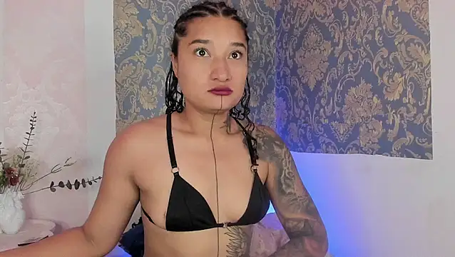 Eva Lee  online show from August 6, 10:06 am