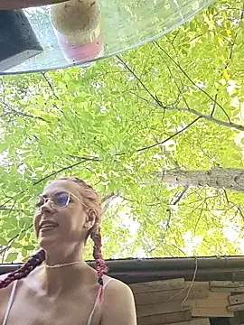 Snapshot of CindeFucknRella chatting on June 26, 1:26 pm CindeFucknRella online show from June 26, 1:26 pm