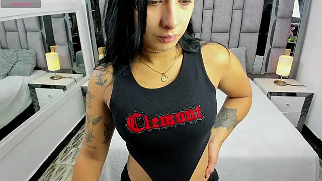 EMMAHILL1 online show from November 16, 11:16 am