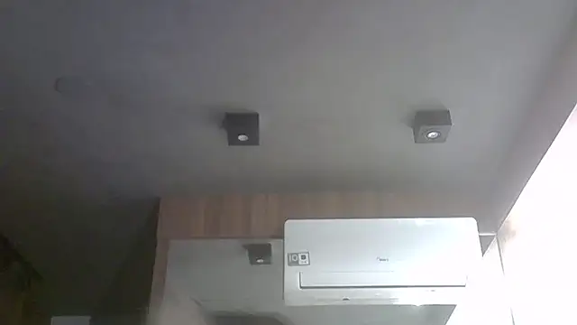 Skinny-Kitten online show from November 17, 5:52 pm