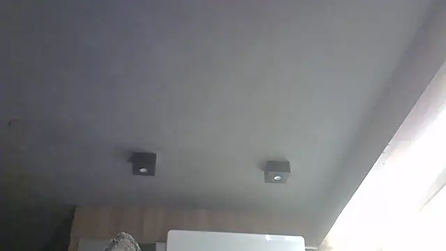 Skinny-Kitten online show from December 15, 5:06 pm