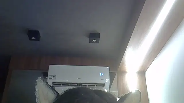 Skinny-Kitten online show from April 8, 12:38 pm