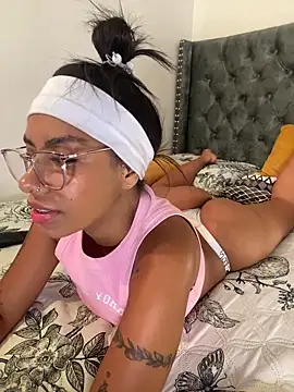 ATENEA SEXXXY online show from November 1, 9:50 pm