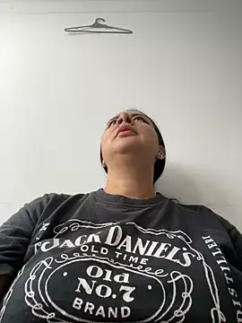 Abril Luv online show from October 10, 2:16 pm