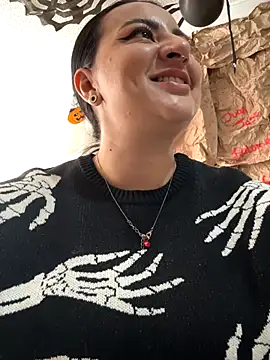 Abril Luv online show from October 27, 1:37 pm