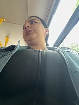 Abril Luv online show from November 28, 3:14 pm