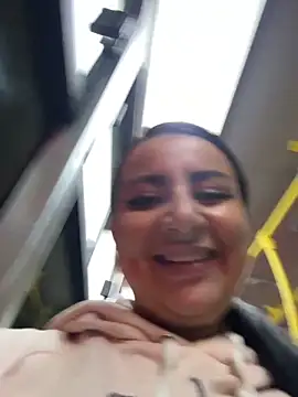 Abril Luv online show from February 11, 1:21 am