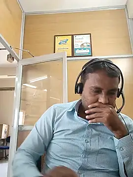 Snapshot of adicma123 chatting on February 20, 7:21 am adicma123 online show from February 20, 7:21 am