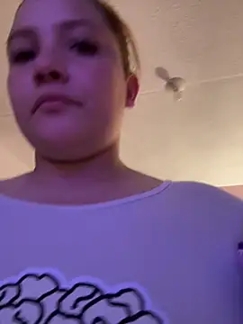 EmilyBarragan online show from January 16, 4:28 am