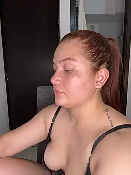 EmilyBarragan online show from February 18, 12:59 am