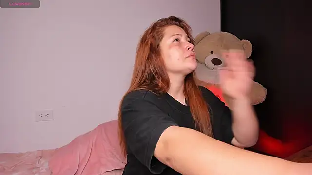 EmilyBarragan online show from October 9, 12:30 am