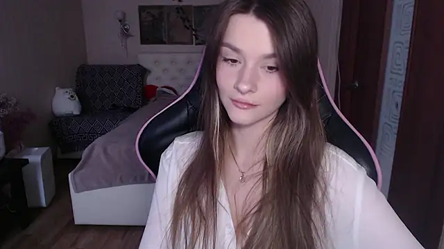 Snapshot of jeann_elsaa chatting on March 13, 3:35 am jeann elsaa online show from March 13, 3:35 am