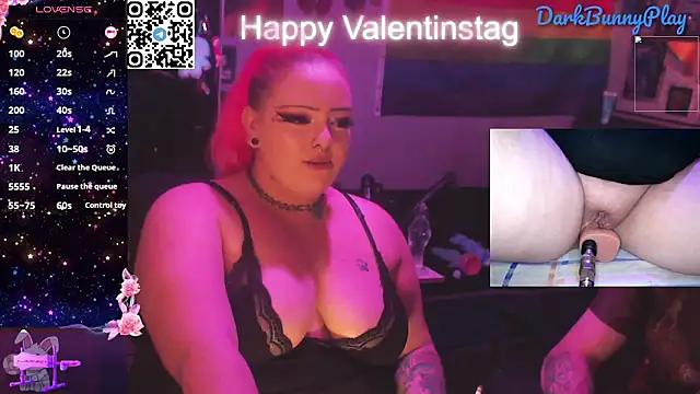 Snapshot of DarkBunnyPlay chatting on February 14, 8:16 pm DarkBunnyPlay online show from February 14, 8:16 pm