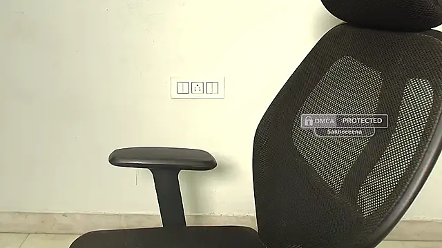 Snapshot of Queen_Sakhi chatting on February 17, 4:02 pm Queen Sakhi online show from February 17, 4:02 pm