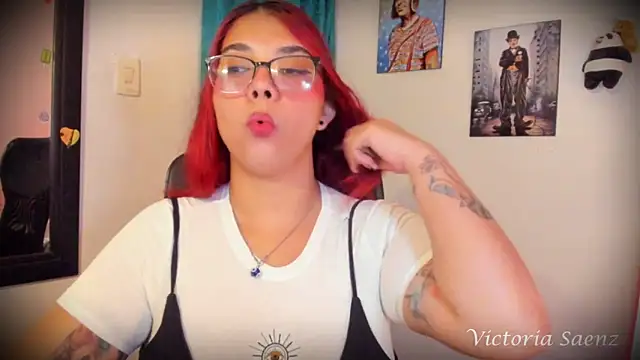 victoriaasaenz  online show from February 16, 1:03 am