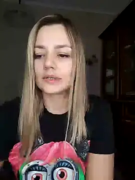 KrissSexi online show from March 1, 6:00 pm