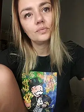 KrissSexi online show from September 13, 6:18 pm