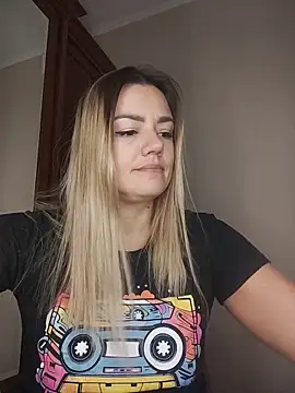 KrissSexi online show from December 4, 6:23 am