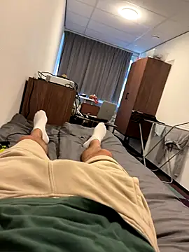 Snapshot of mihaixxx1 chatting on September 28, 11:26 am mihaixxx1 online show from September 28, 11:26 am