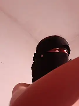 Snapshot of KHALIJIA-ARABIA-couple chatting on May 7, 8:36 pm KHALIJIA-ARABIA-couple online show from May 7, 8:36 pm