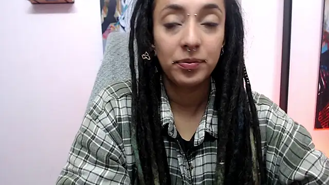 Snapshot of ORIANNA_BODMOD chatting on April 22, 4:59 am ORIANNA BODMOD online show from April 22, 4:59 am