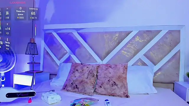 ZiaCalifa online show from February 20, 11:43 am