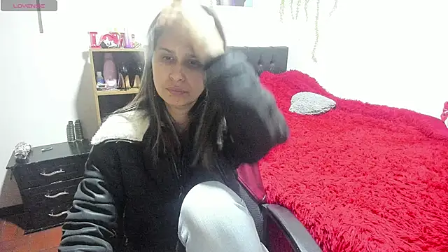 lauren ashlee online show from December 1, 12:15 am