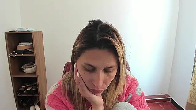 lauren ashlee online show from May 26, 4:36 pm