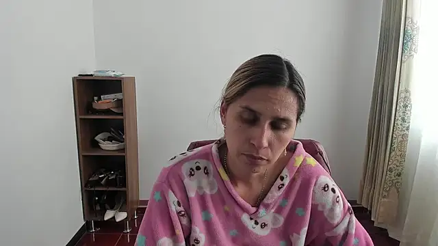 lauren ashlee online show from June 22, 6:38 pm