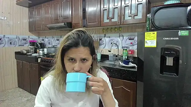 lauren ashlee online show from August 3, 2:54 pm