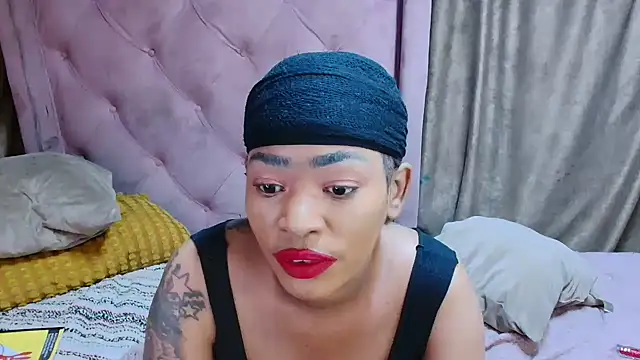 Snapshot of AFRICANGODDESSXXX chatting on January 18, 5:28 pm AFRICANGODDESSXXX online show from January 18, 5:28 pm