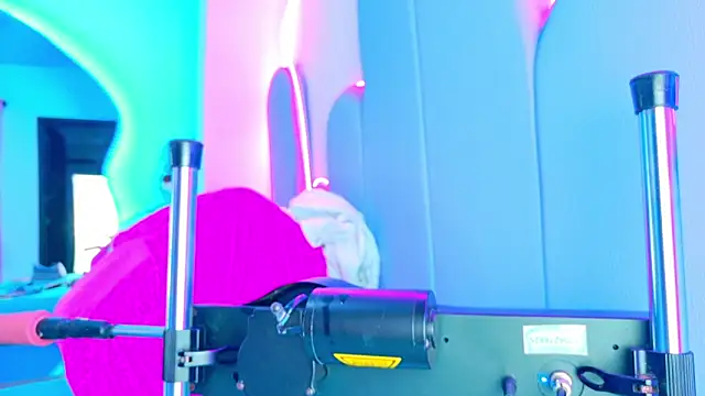 NathaxaLeans online show from April 12, 12:32 pm