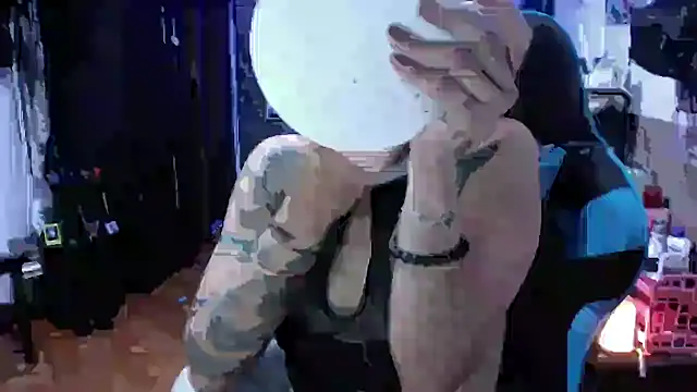 AngelaQueen  online show from January 8, 4:31 pm