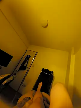 hotbiabrazil online show from December 19, 3:46 am