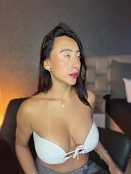 Snapshot of lena_banks chatting on June 18, 10:14 pm lena banks online show from June 18, 10:14 pm