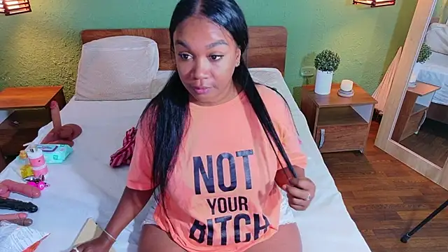 dannaahbrown online show from June 28, 6:25 pm