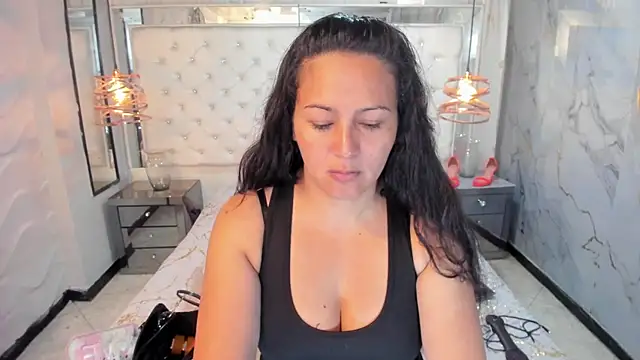 Georgina-Musk online show from March 6, 6:05 pm