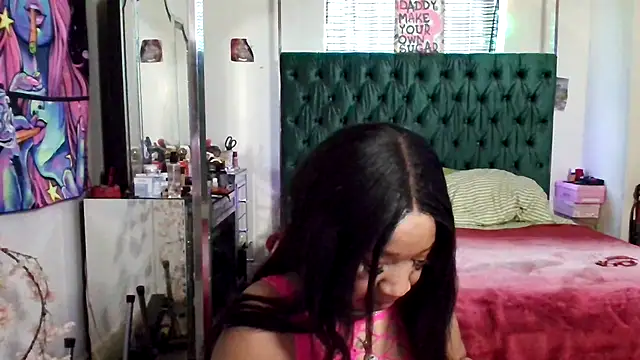 Snapshot of YasmineMinaj chatting on November 3, 8:54 pm YasmineMinaj online show from November 3, 8:54 pm