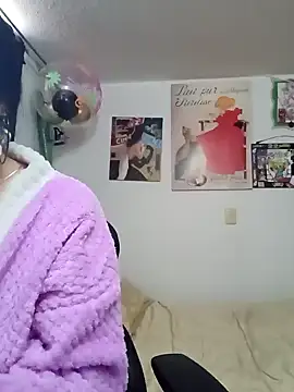 Snapshot of persefone_core chatting on December 12, 4:43 pm persefone core online show from December 12, 4:43 pm