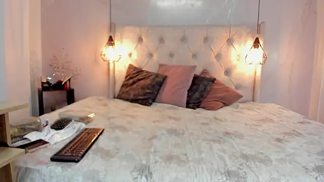 SakuraLee  online show from February 4, 1:39 pm