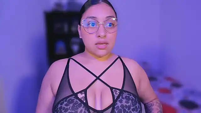 Snapshot of Soysofiarodrigu chatting on February 24, 3:42 pm Soysofiarodrigu online show from February 24, 3:42 pm