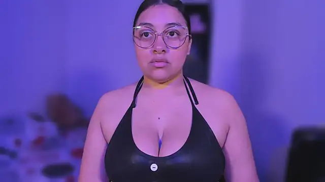 Snapshot of Soysofiarodrigu chatting on March 13, 7:50 pm Soysofiarodrigu online show from March 13, 7:50 pm