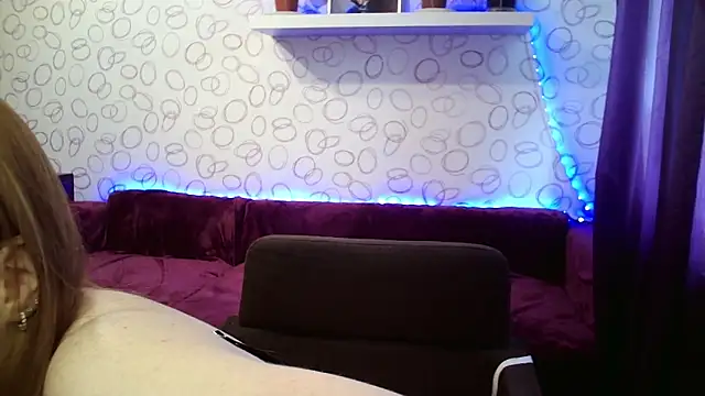 bariellass online show from March 10, 12:15 pm